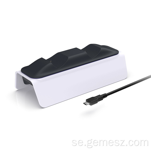 Ny PS5 DualSense-kontroller med nätadapter